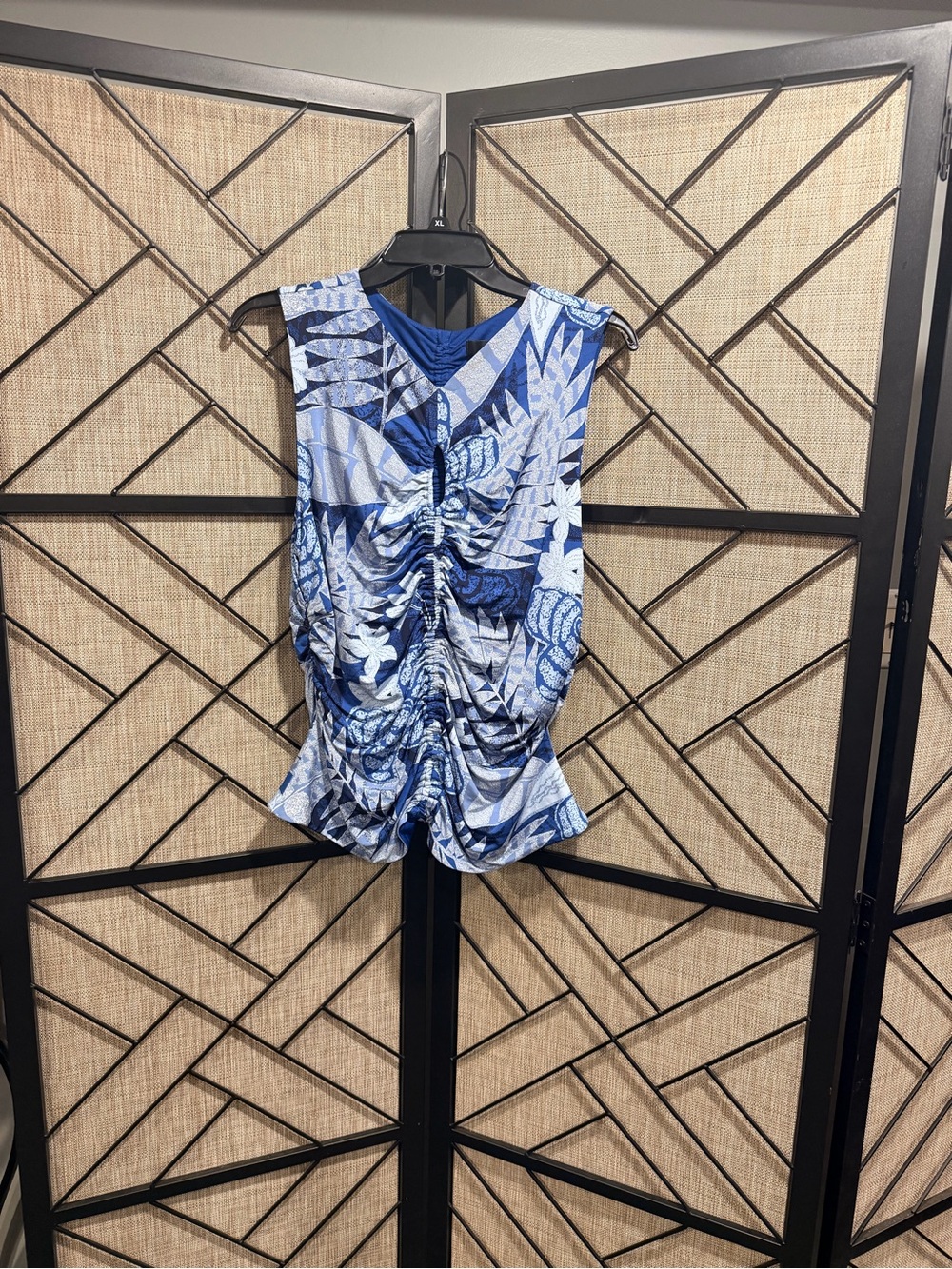 WHBM *NWT* Ruched Blue & White Sleeveless Top w/ Keyhole opening - XL